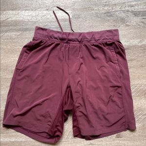 Men's Lululemon shorts w/ Liner Large L